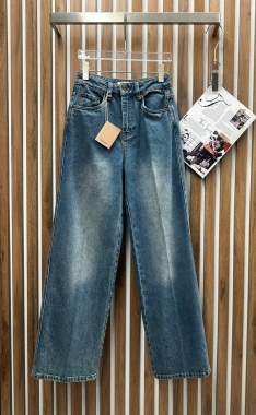 Джинсы