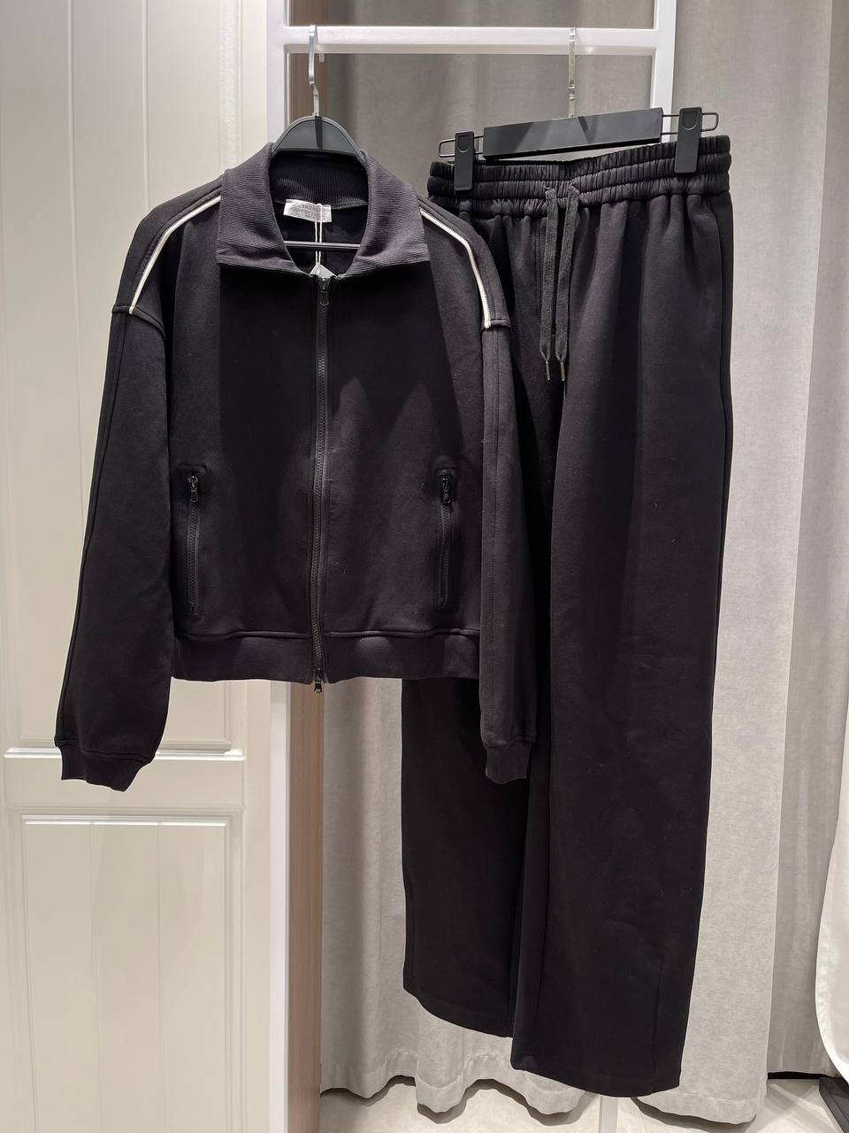 Костюм спортивный Brunello Cucinelli Артикул PL-68062. Вид 1 Костюм спортивный Brunello Cucinelli Артикул PL-68062. Вид 1