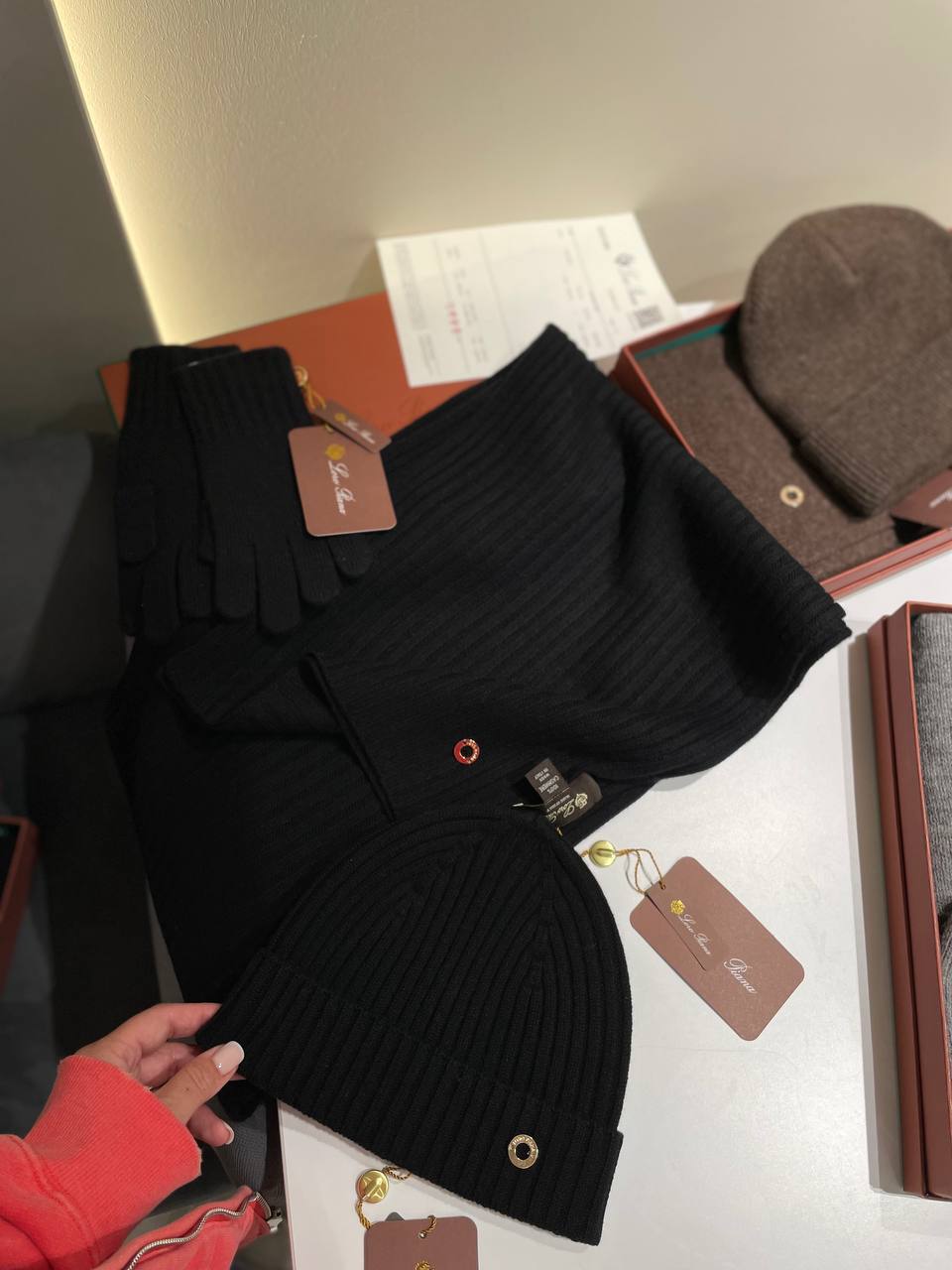 Комплект Loro Piana Артикул PL-69402. Вид 3 Комплект Loro Piana Артикул PL-69402. Вид 3