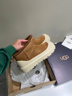 UGG