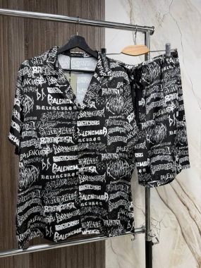 Костюм мужской