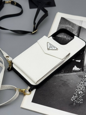 Чехол на Iphone 16 pro max