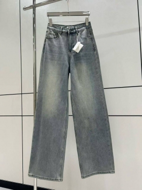 Джинсы 