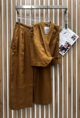 Костюм женский