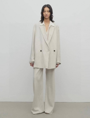 Костюм женский