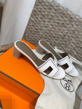 Oasis sandal
