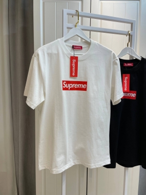 Футболка Supreme