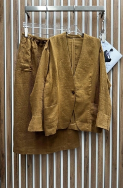 Костюм женский