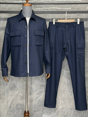 Костюм мужской