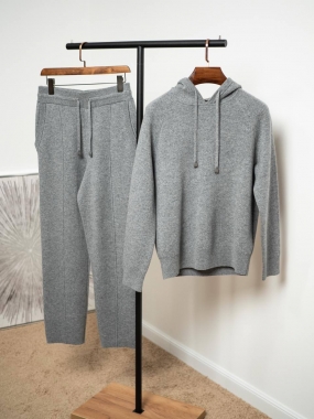 Костюм спортивный