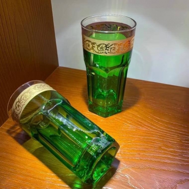  Пара стаканов 