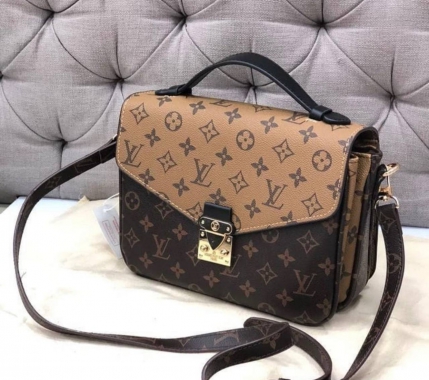 Pochette Metis