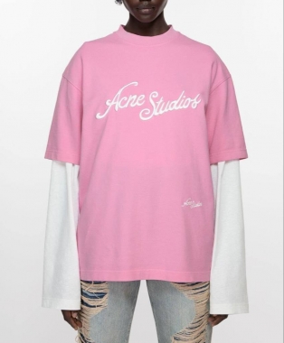  Футболка Acne