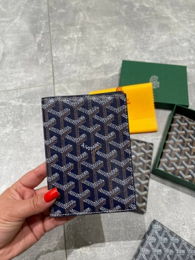 Обложка на паспорт Goyard