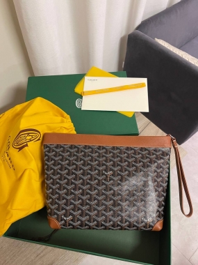 Косметичка Goyard