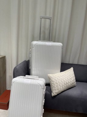 Чемодан Rimowa