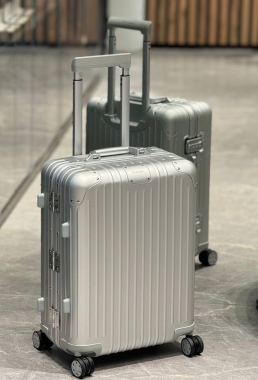Чемодан Rimowa