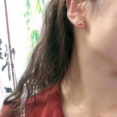 Серьги из коллекции Liens  Chaumet 