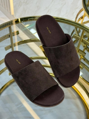 Шлепанцы 