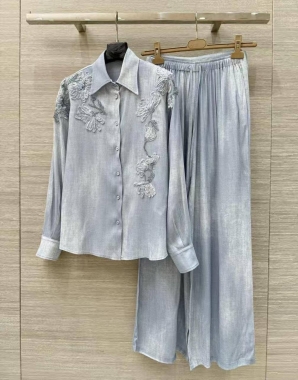  Костюм женский Ermanno Scervino