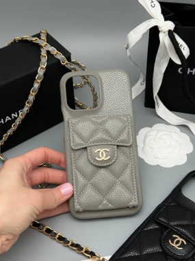 Чехол на Iphone 16 pro max