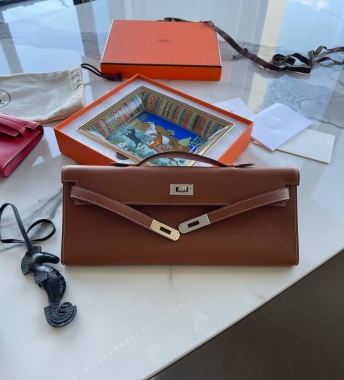 КЛАТЧ KELLY CUT, swift