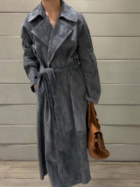 Замшевый плащ 