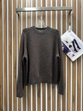 Свитер женский