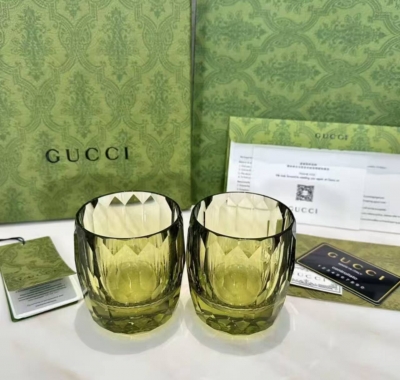 Пара стаканов