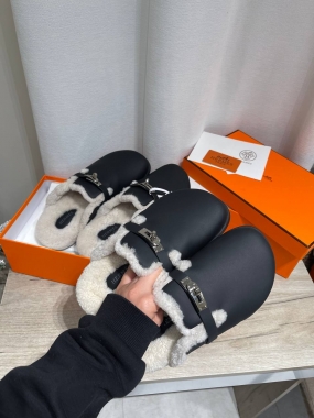 Меховые мюли