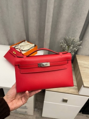 Kelly Pochette