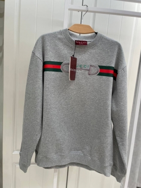 Свитшот Gucci с принтом Web и вышивкой Gucci Horsebit 