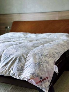 Одеяло KUNSEMULLER