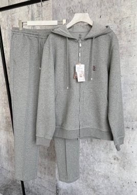  Костюм спортивный 