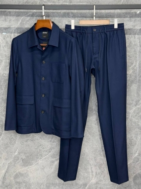 Костюм мужской