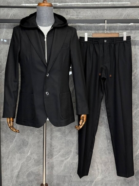 Костюм мужской