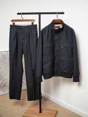 Костюм мужской