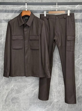 Костюм мужской