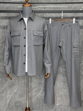 Костюм мужской