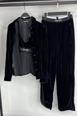 Костюм женский