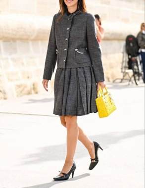  Костюм женский