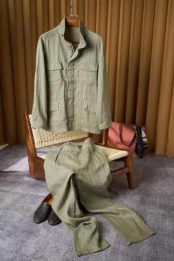 Костюм мужской