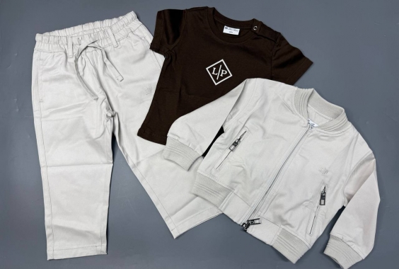  Костюм спортивный