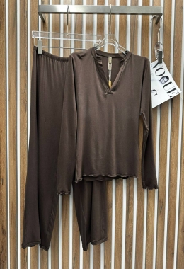 Костюм женский