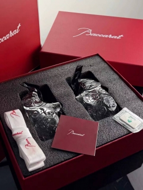 Пара статуэток 