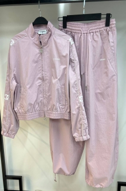 Костюм спортивный