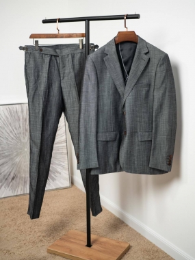 Костюм мужской