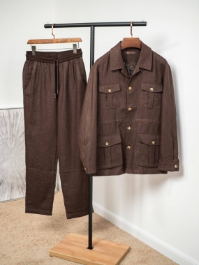 Костюм мужской