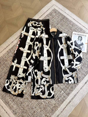 Костюм женский 