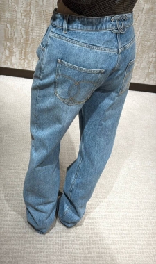Джинсы